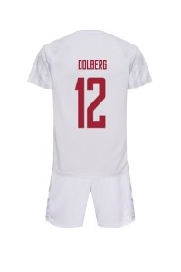 Danmark Kasper Dolberg #12 Babyklær Borte Fotballdrakt til barn VM 2022 Korte ermer (+ Korte bukser)